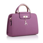 Sac glamour avec des finitions soignées et un design polyvalent. Sac Duchesse sur MboteShop